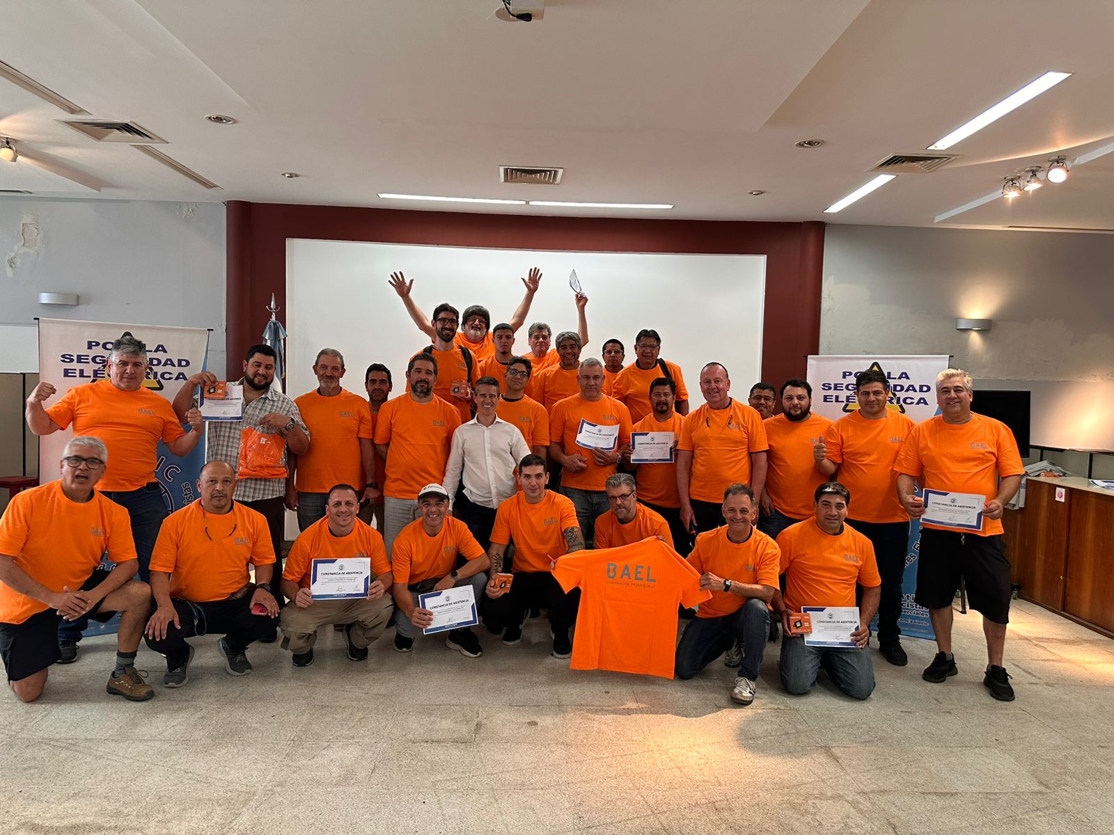 Seminario de Iluminación con Tecnología LED 2025